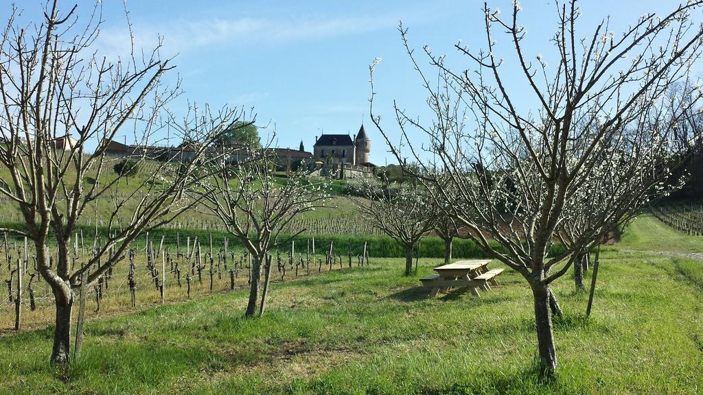 Chateau De La Grave Bourg-sur-Gironde Exterior foto